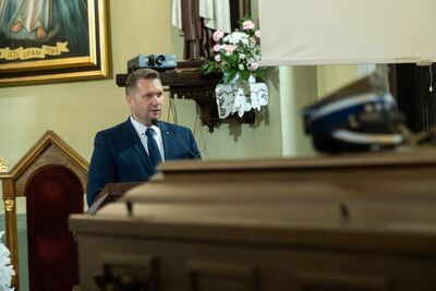 Podczas pogrzebu przemawiał Przemysław Czarnek, Minister Edukacji Narodowej. Fot. Dawid Florczak/IPN Lublin
