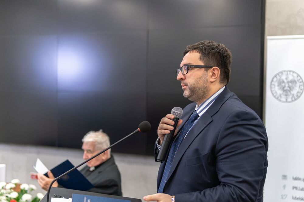 Jubileusz ks. prof. Zygmunta Zielińskiego połączony z wręczeniem księgi pamiątkowej „Wokół Kościoła i władzy. Studia dedykowane...” – Lublin, 16 grudnia 2021. Fot. Dawid Florczak/IPN Lublin