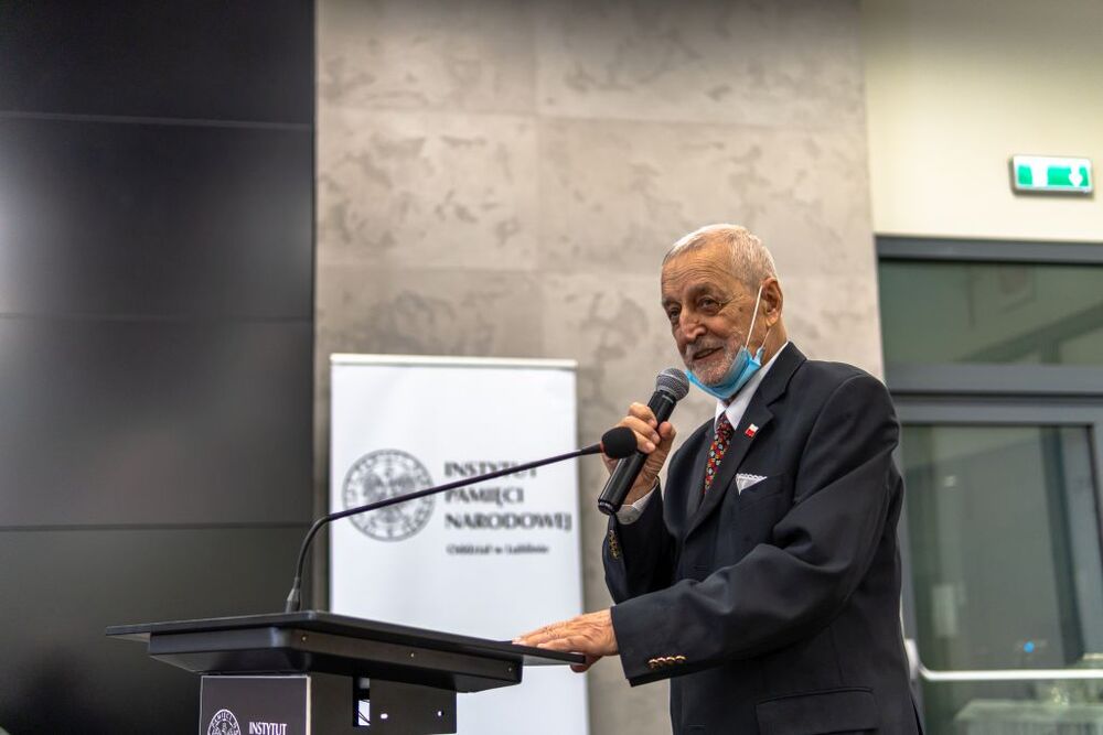 Jubileusz ks. prof. Zygmunta Zielińskiego połączony z wręczeniem księgi pamiątkowej „Wokół Kościoła i władzy. Studia dedykowane...” – Lublin, 16 grudnia 2021. Fot. Dawid Florczak/IPN Lublin