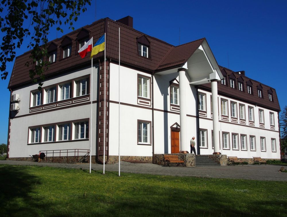Centrum Dialogu Kostuchnówka, wybudowane na fundamentach przedwojennej „Polskiej Szkoły”