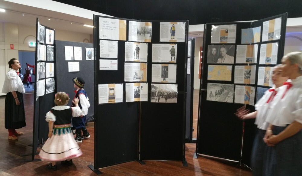 Wystawa „»First to Fight«. Polacy na frontach II wojny światowej” w miejscowości Perth w Australii 2020 r.