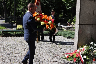 14 czerwca 2021 r. Pomniki Poświęcony Ofiarom Obozów (Cmentarz Komunalny "Doły" w Łodzi)Narodowy Dzień Pamięci Ofiar Niemieckich Nazistowskich Obozów Koncentracyjnych i Obozów Zagłady