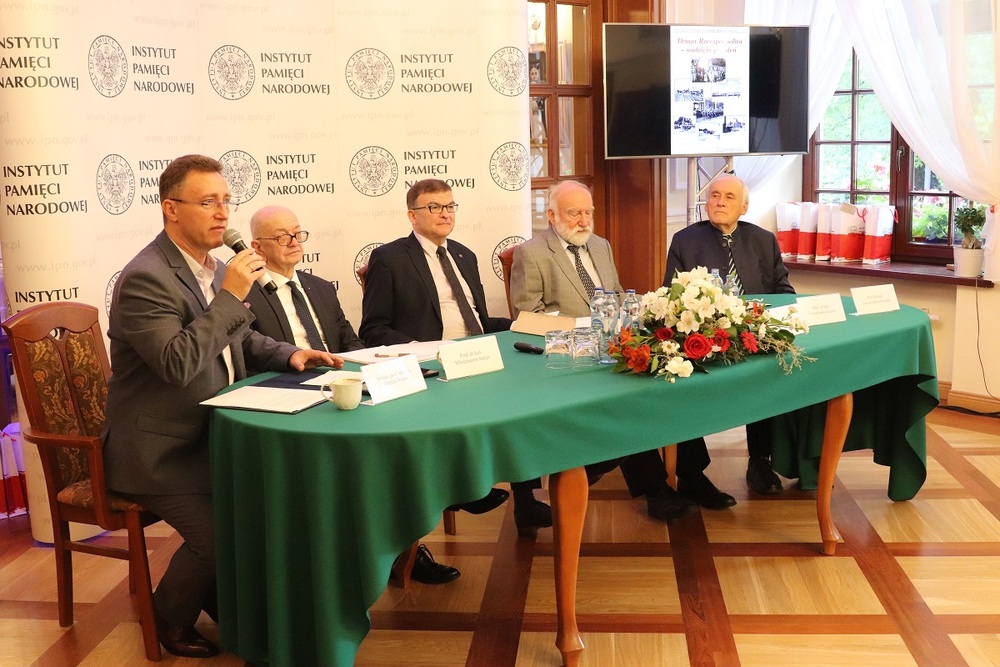 Ogólnopolska konferencja naukowa pt. "Druga Rzeczpospolita - nadzieja pokoleń" 22-24 września 2021 r. Bełchatów