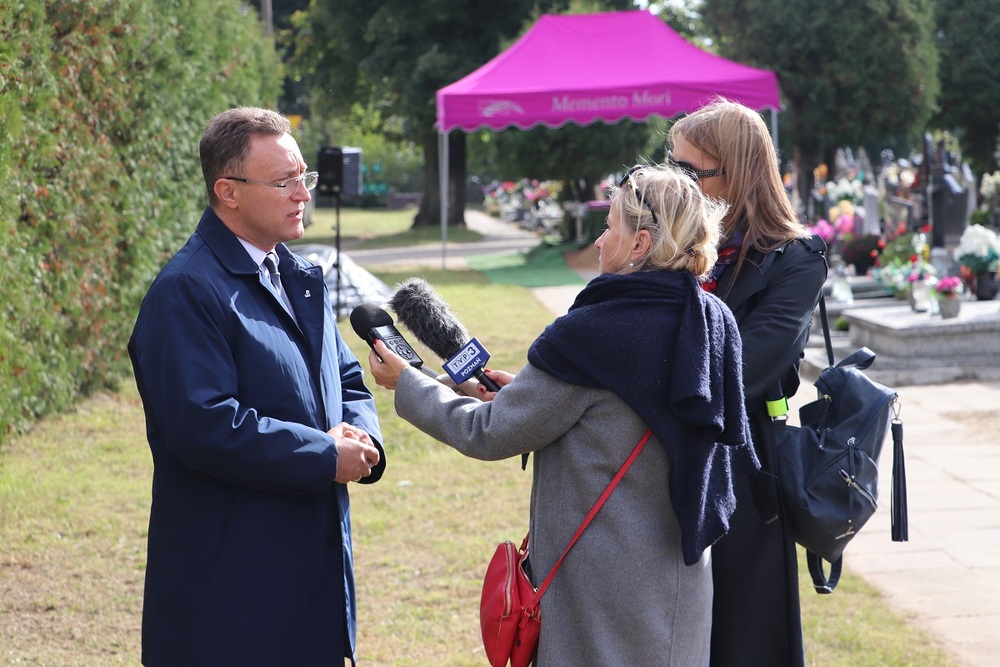 Uroczystości pogrzebowe 8 nieznanych żołnierzy Wielkopolskiej Samodzielnej Grupy Ochotniczej „WARTA” - Odolanów 12.10.2021 r.