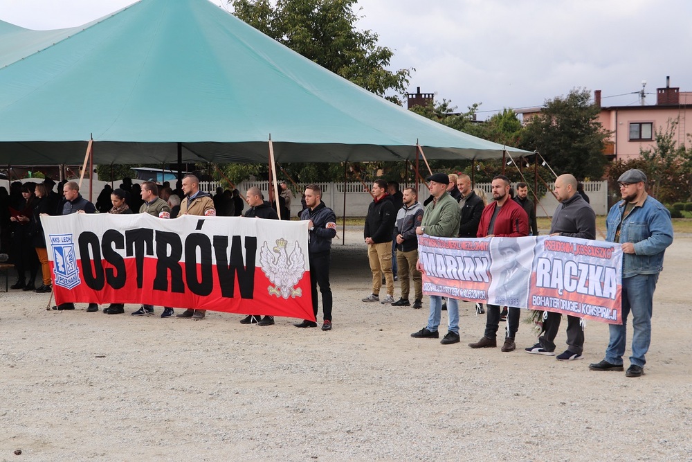 Uroczystości pogrzebowe 8 nieznanych żołnierzy Wielkopolskiej Samodzielnej Grupy Ochotniczej „WARTA” - Odolanów 12.10.2021 r.