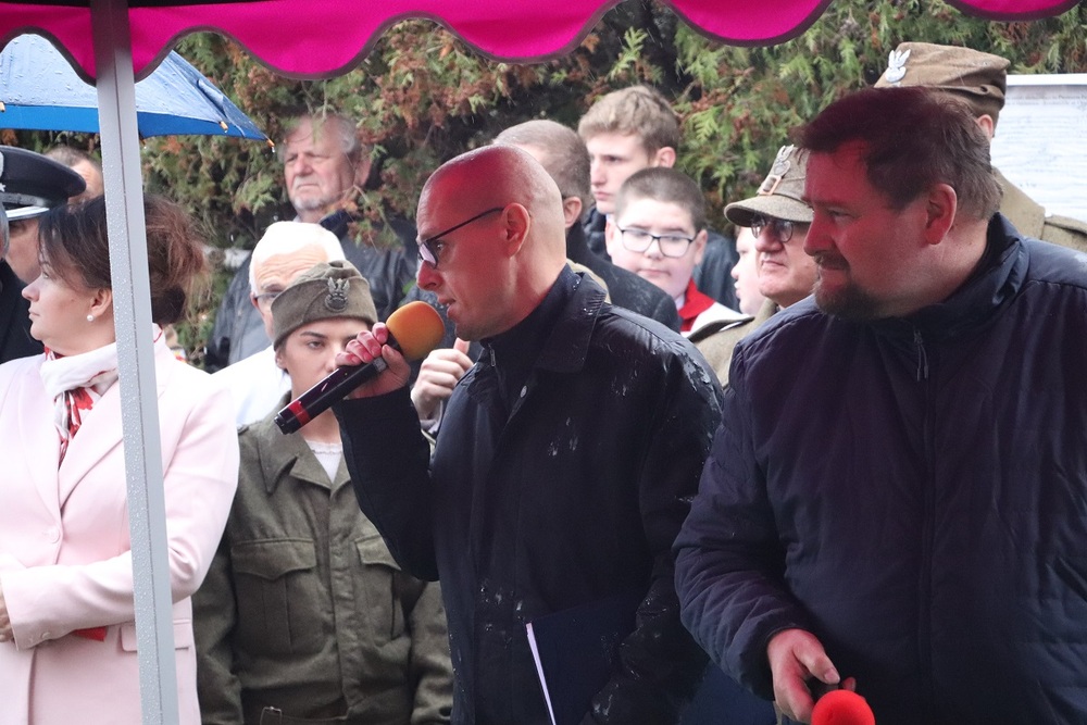 Uroczystości pogrzebowe 8 nieznanych żołnierzy Wielkopolskiej Samodzielnej Grupy Ochotniczej „WARTA” - Odolanów 12.10.2021 r.