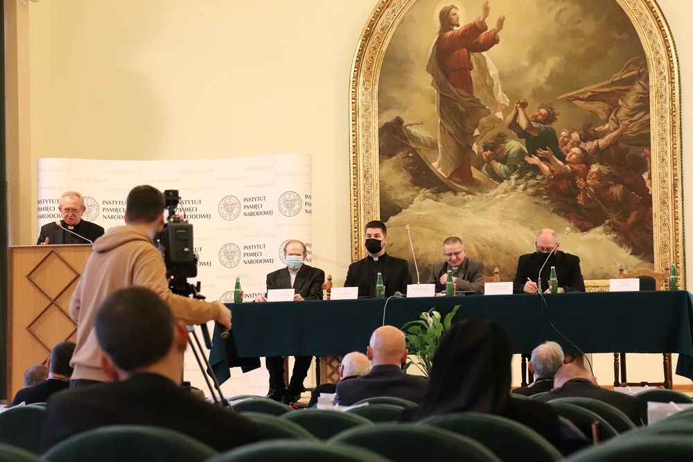 Ogólnopolska konferencja naukowa „…są w Łodzi serca gorące…”. W setną rocznicę powołania Archidiecezji łódzkiej” - 9-10.12.2021r.