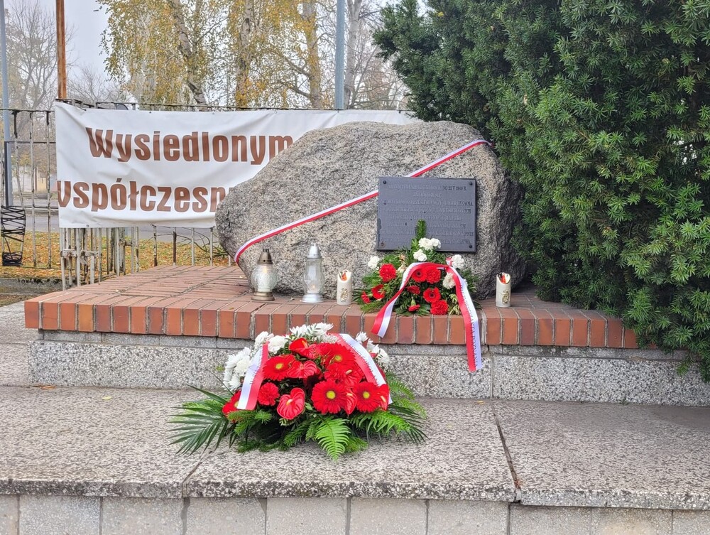 Upamiętnienie w miejscu lokalizacji Lager Glowna. Fot. Wojciech Chałupka (IPN)