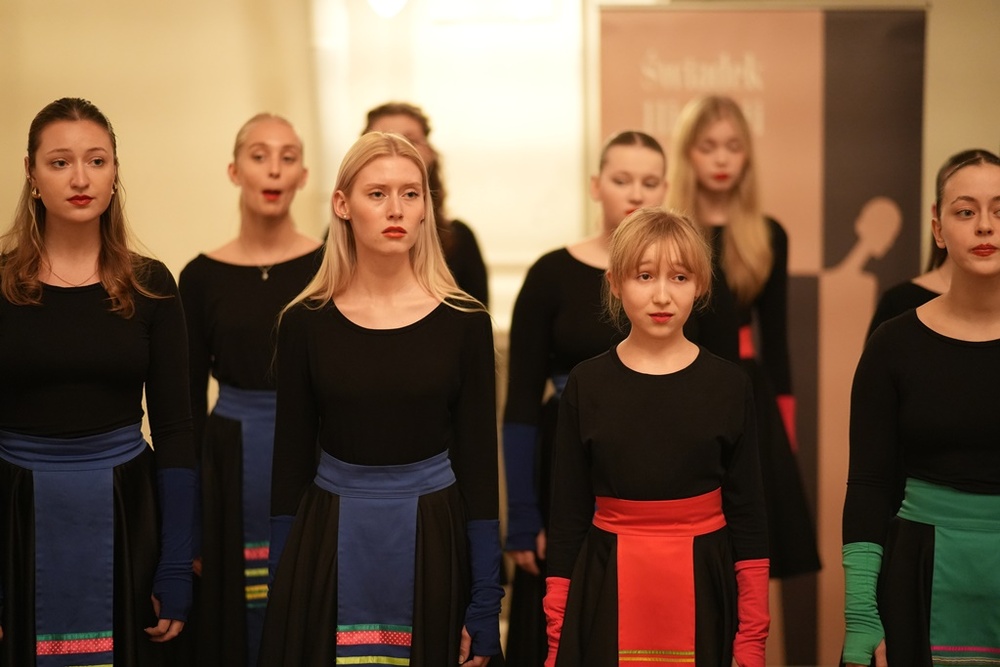 Występ Chóru Dziewczęcego Skowronki. Fot. Bartosz Kochański IPN