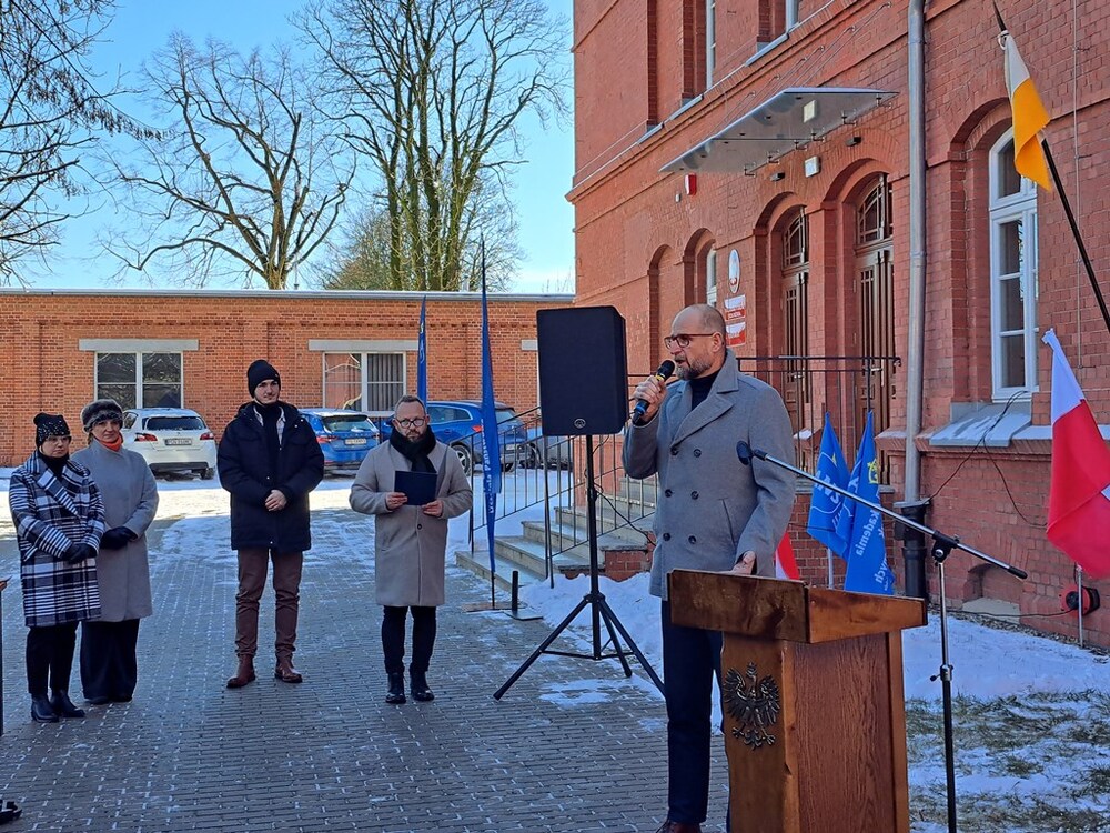 Odsłonięcie tablicy upamiętniającej 17 Pułk Ułanów Wielkopolskich – Gniezno, 14 lutego 2025. Fot. Marta Sankiewicz IPN