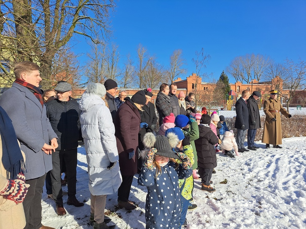 Pokaz kawaleryjski ułanów z Oddziału Terenowego im. 17 Pułku Ułanów Wielkopolskich – Stowarzyszenia Polski Klub Kawaleryjski. Fot. Marta Sankiewicz IPN