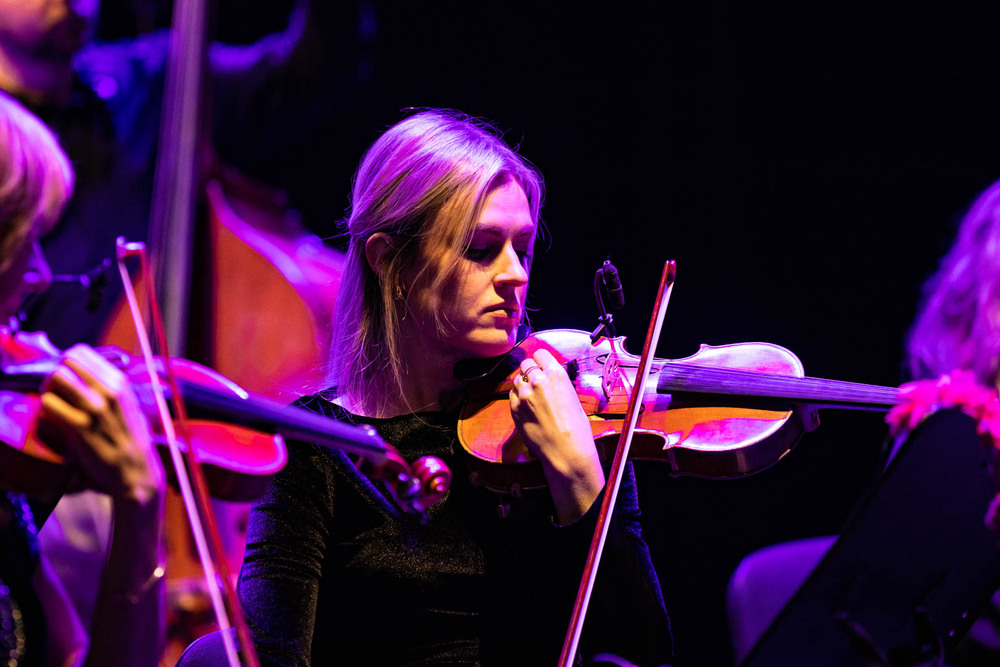 Koncert kolęd w wykonaniu Warszawskiej Orkiestry Sentymentalnej i Orkiestry Świętego Marcina. Fot. Jakub Krzyżanowski