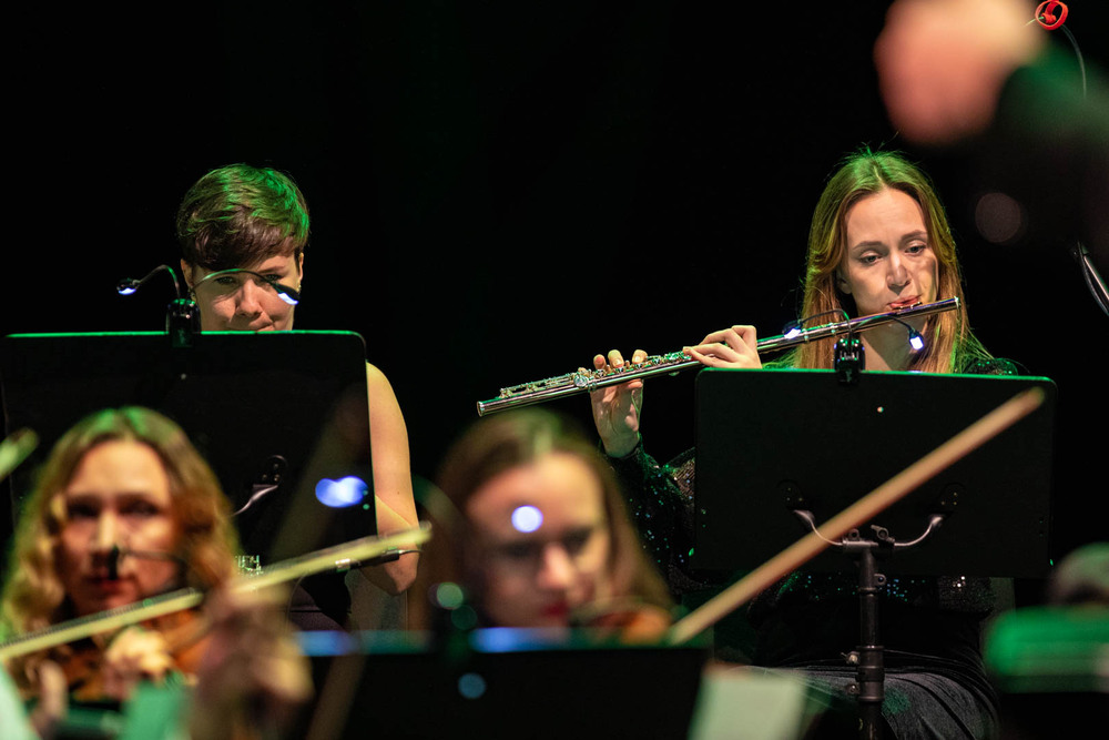 Koncert kolęd w wykonaniu Warszawskiej Orkiestry Sentymentalnej i Orkiestry Świętego Marcina. Fot. Jakub Krzyżanowski