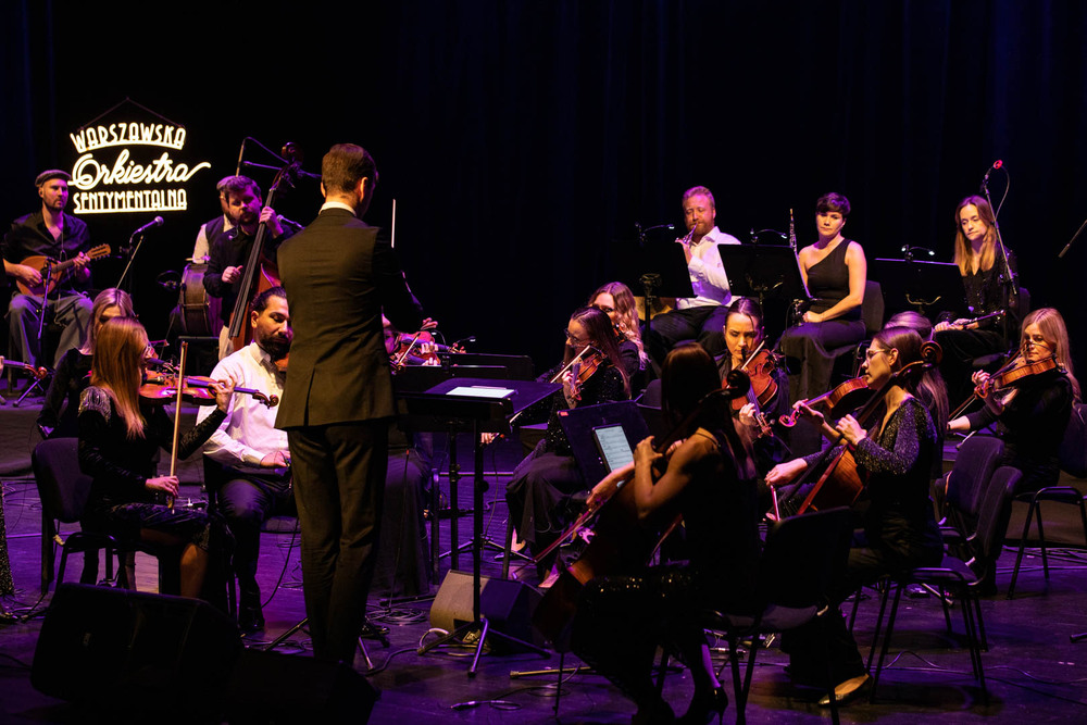 Koncert kolęd w wykonaniu Warszawskiej Orkiestry Sentymentalnej i Orkiestry Świętego Marcina. Fot. Jakub Krzyżanowski