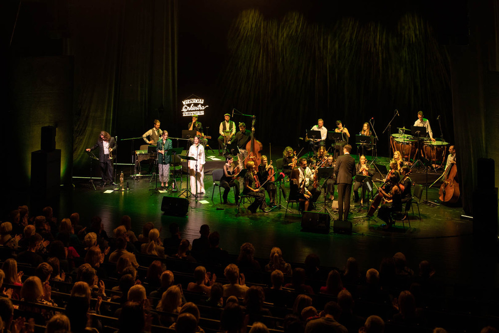 Koncert kolęd w wykonaniu Warszawskiej Orkiestry Sentymentalnej i Orkiestry Świętego Marcina. Fot. Jakub Krzyżanowski