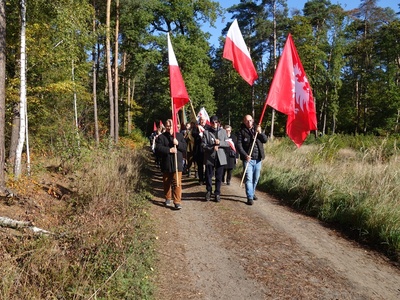 III Marsz Pamięci w Lasach Palędzko-Zakrzewskich