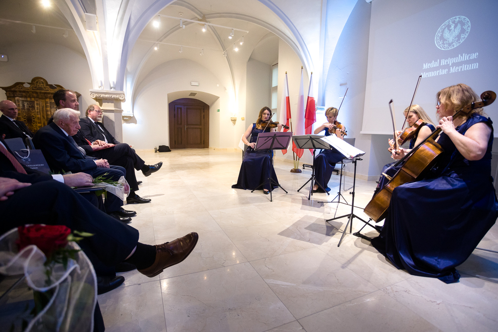 Uroczystość wręczenia Medali „Reipublicae Memoriae Meritum”. Fot. Sławomir Kasper (IPN)