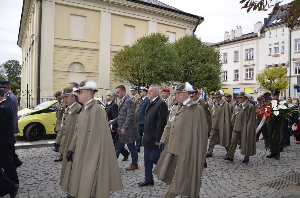 Uroczystości z okazji 79. rocznicy powstania Polskiego Państwa Podziemnego oraz święto Wojsk Obrony Terytorialnej.