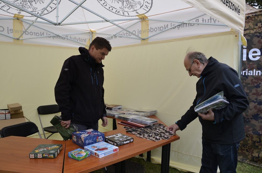 Piknik wojskowy z okazji 79. rocznicy powstania Polskiego Państwa Podziemnego oraz święta Wojsk Obrony Terytorialnej.