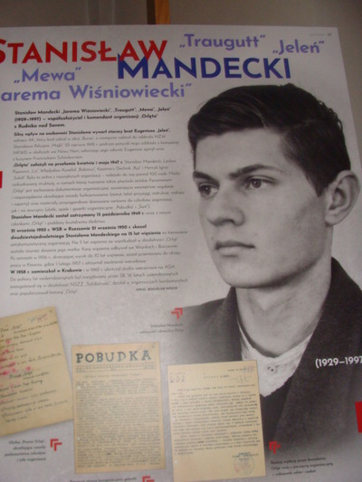 Prezentacja wystawy „Zapomniane ogniwo – konspiracja młodzieżowa na ziemiach polskich 1944-1956” w Stalowej Woli.