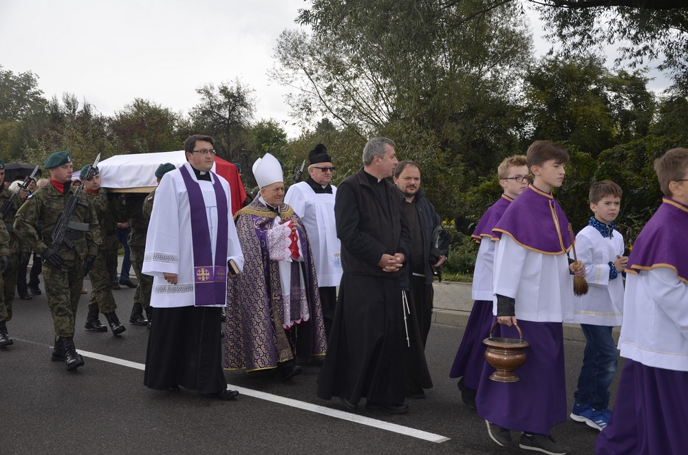 Uroczystości pogrzebowe śp. kpt. Tadeusza Gajdy ps. „Tarzan” w Stalowej Woli.