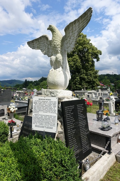 Zbiorowa mogiła zamordowanych na Górze Gruszka k. Leska znajdująca się w Sanoku.