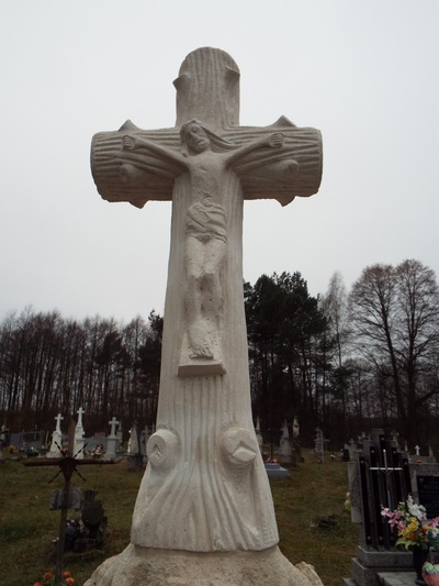Pomnik na mogile zbiorowej mieszkańców wsi Rudka w Nowym Bruśnie po remoncie