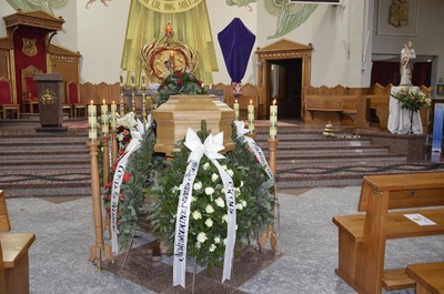 Pogrzeb Józefa Szylera - uczestnika strajków na Wybrzeżu w 1970 r. Fot. Katarzyna Gajda-Bator