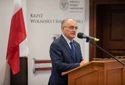 Poseł Adam Śnieżek podczas uroczystości wręczenia Krzyży Wolności i Solidarności - Rzeszów, 23 września 2022 (fot. Igor Witowicz)
