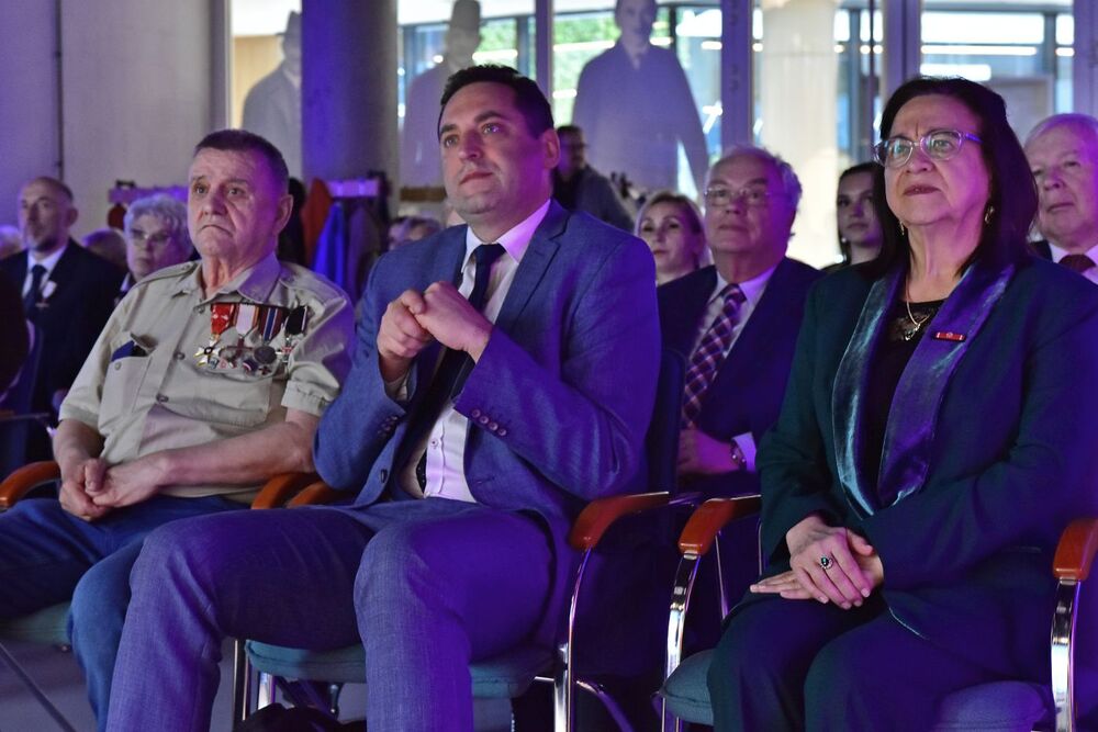 Uroczystość wręczenia Krzyży Wolności i Solidarności działaczom opozycji antykomunistycznej z lat 1956–1989 – Szczecin, 4 maja 2022. Fot. Marcin Manowski (IPN)