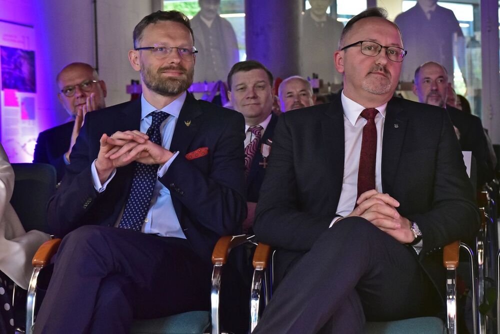 Uroczystość wręczenia Krzyży Wolności i Solidarności działaczom opozycji antykomunistycznej z lat 1956–1989 – Szczecin, 4 maja 2022. Fot. Marcin Manowski (IPN)