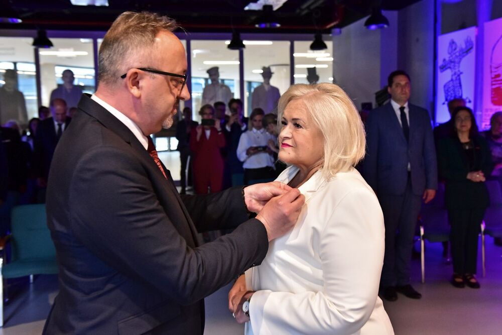 Uroczystość wręczenia Krzyży Wolności i Solidarności działaczom opozycji antykomunistycznej z lat 1956–1989 – Szczecin, 4 maja 2022. Fot. Marcin Manowski (IPN)