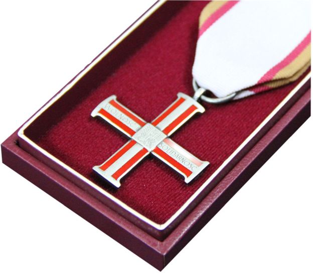 Odznaczenie Krzyżami Wolności i Solidarności działaczy opozycji demokratycznej