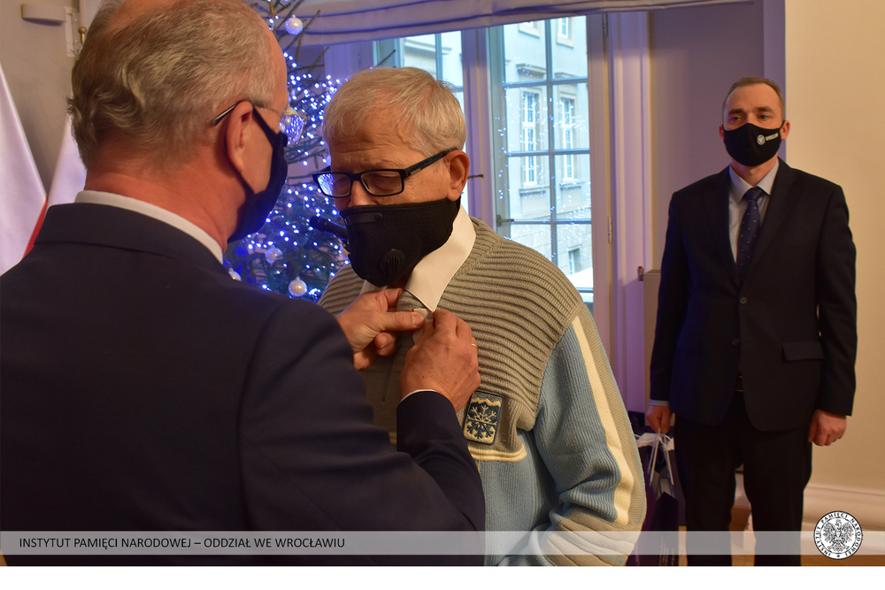 Uroczystość odznaczenia Krzyżami Wolności i Solidarności działaczy opozycji demokratycznej z czasów PRL