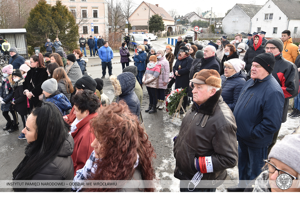 Odsłonięcie tablicy poświęconej ofiarom „Marszu Śmierci”
