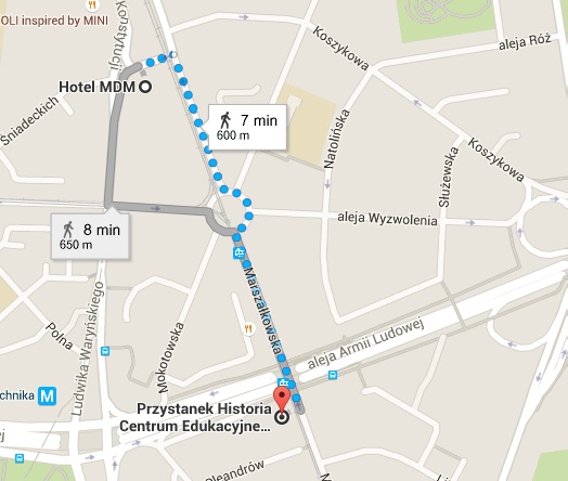 Pieszo z pl. Konstytucji