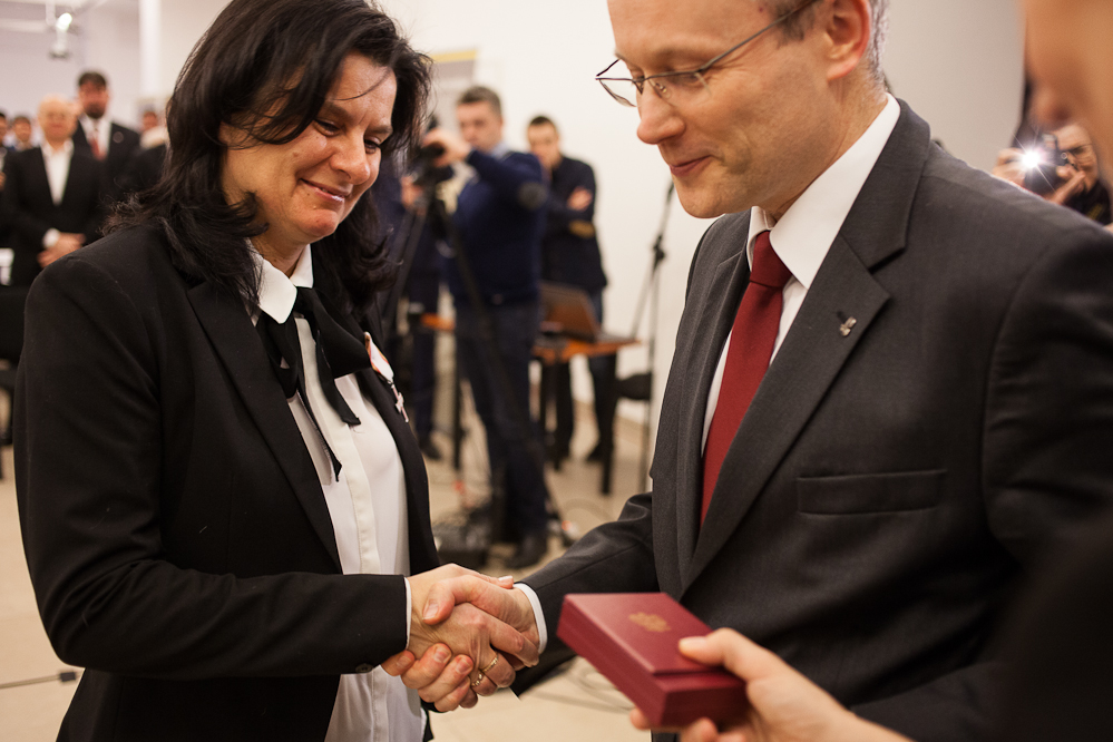 Krzyż Wolności i Solidarności odebrała Monika Golańska